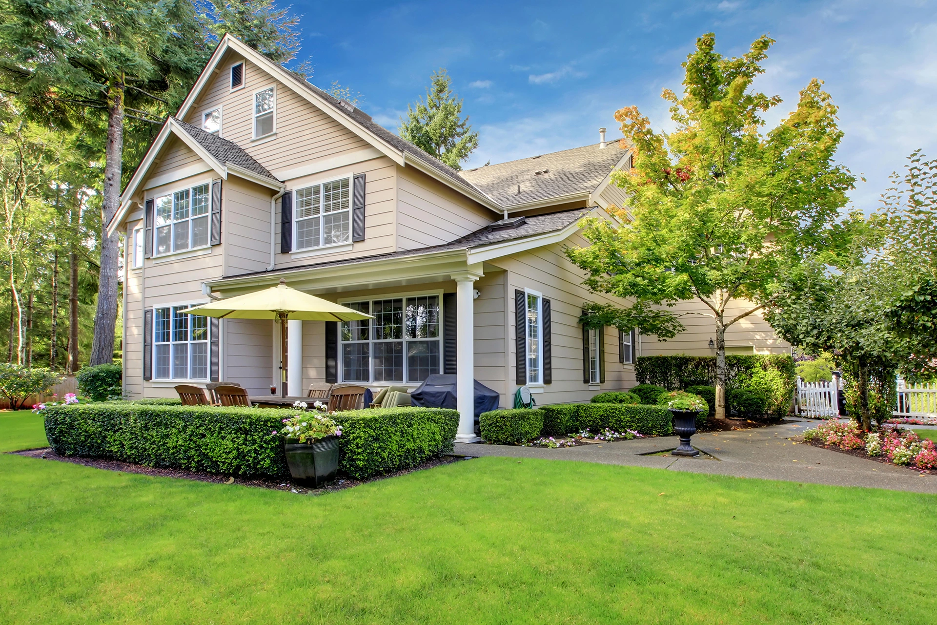 Residential Transactions: Benefit of Hiring a Real Estate Lawyer